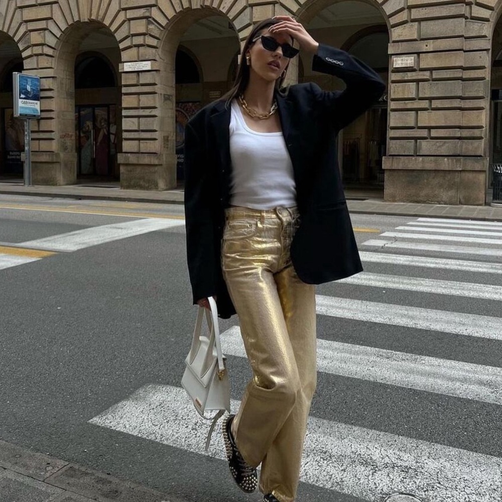 NWOT ZARA Gold Foil Relaxed Fit Straight Leg Mid Waist Boy Fit Jean Sz 2